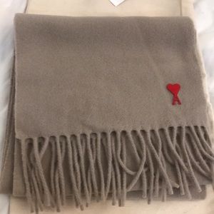 AMI scarf brand new